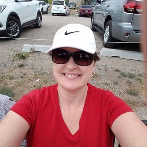 Meet your Posher, April